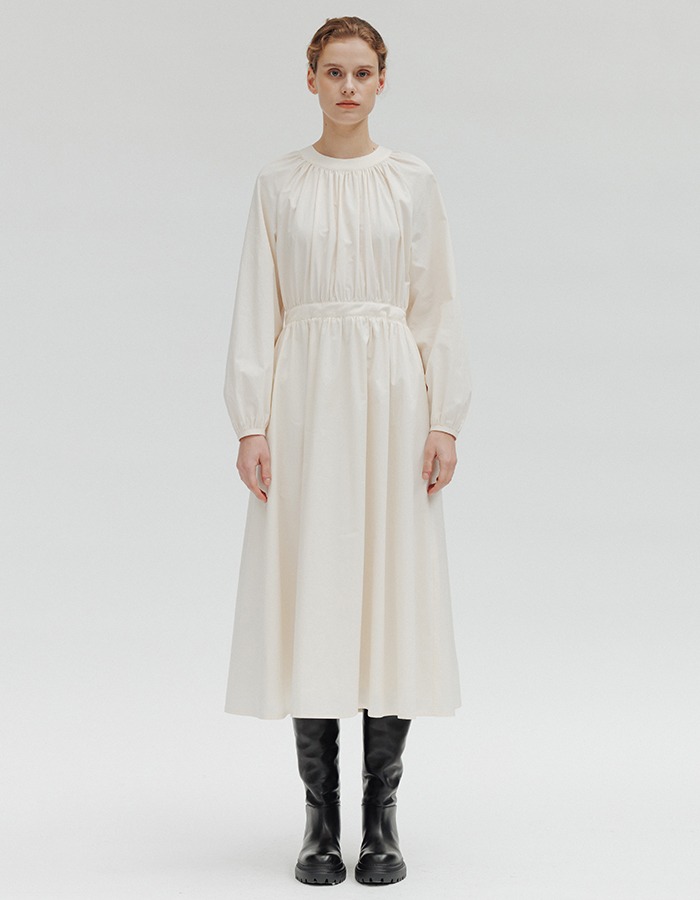 LENUEE) Leif shirring dress - Ivory (쇼룸 판매 전용)