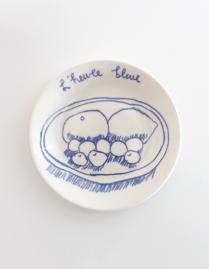 blue hour) Fruits drawing plate