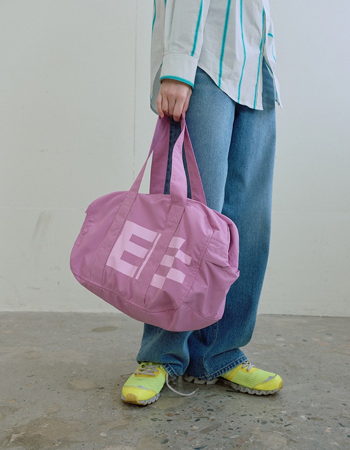 ENZO BLUES) Pixel Logo Shoulder Bag (Pink)