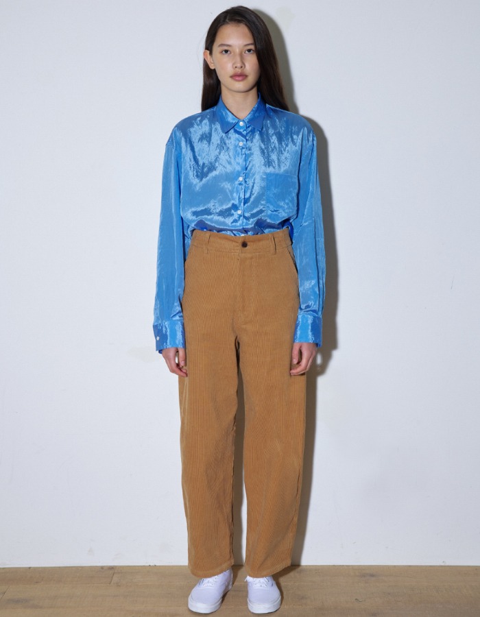 AOY) CORDUROI PANTS IN CAMEL