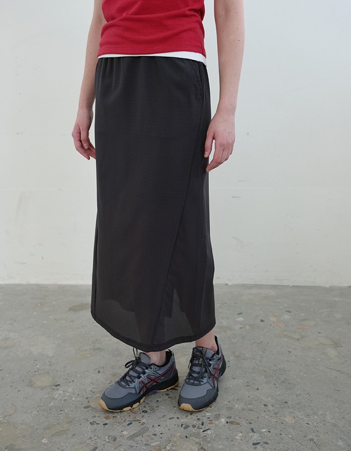 ENZO BLUES) Sporty Long Skirt (Charcoal)