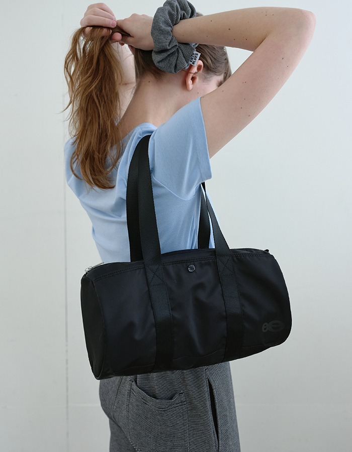 ENZO BLUES) Easy Luster Duffle Bag (Black)