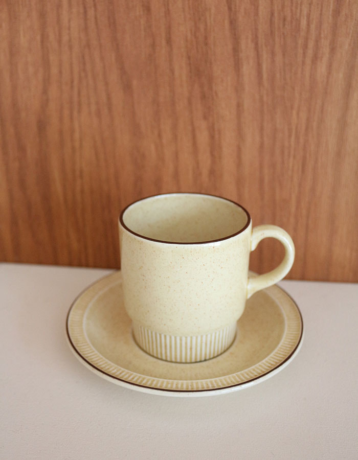 poole ) cup set 2 &amp; plate