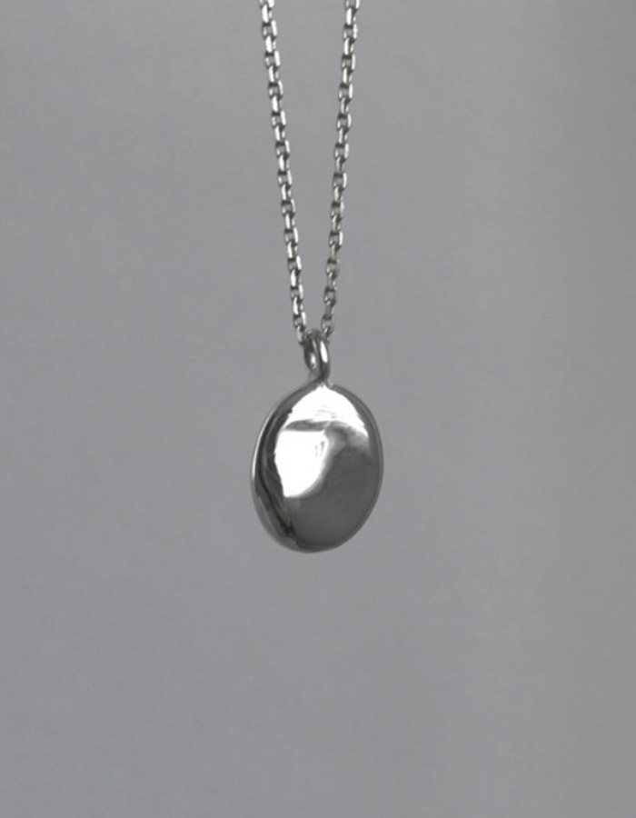 le bleu) natural oval necklace - 마지막 제품