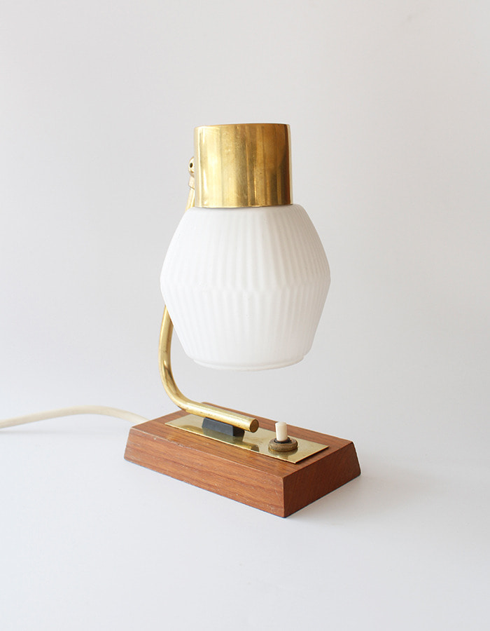 france vintage) 60&#039;s scandinavian teck wood lamp