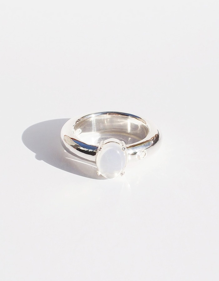 inodore) Pot ring _ white opal