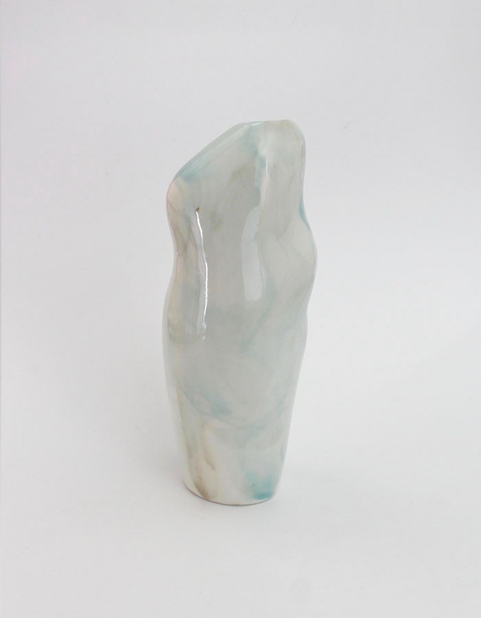 nutceramic) pebble vase 3