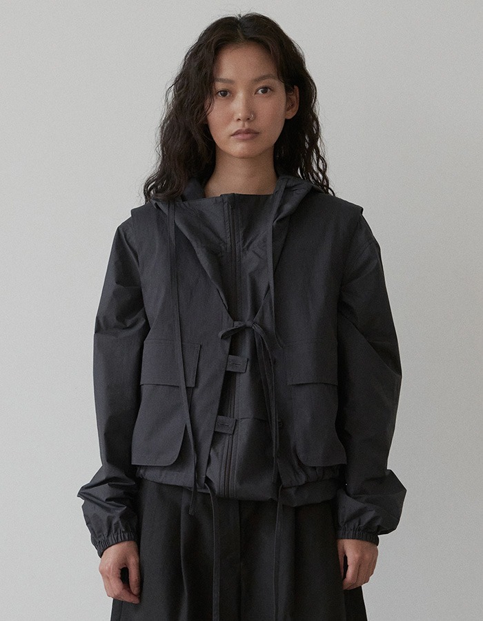 COURBUI) WIND JACKET (CHARCOAL NAVY)