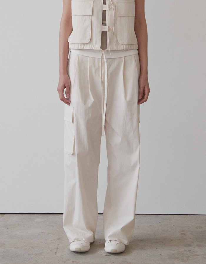 COURBUI) OUT POCKET PANTS (CREAM)