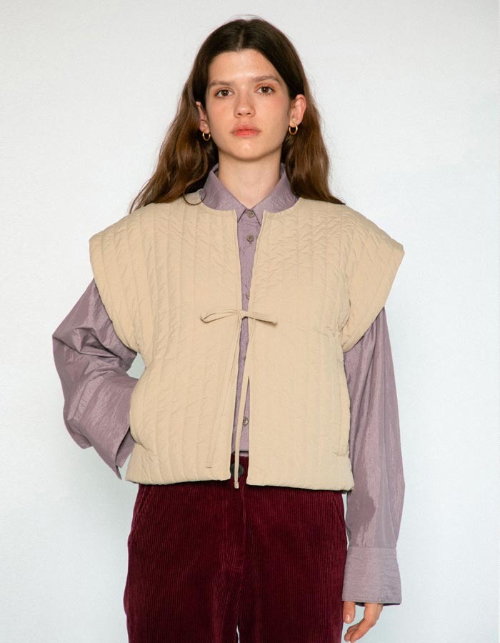 YM Store) Ivory Quilted Vest